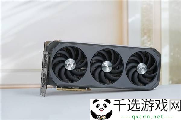 索泰RTX-5070-Ti-AMP-EXTREME-INFINITY显卡图赏：独特无限镜设计-散热性能再升级！